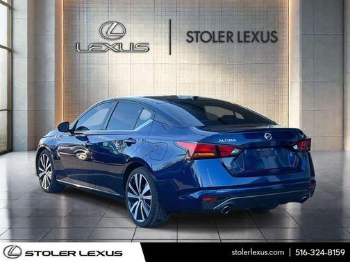 2021 Nissan Altima SR FWD