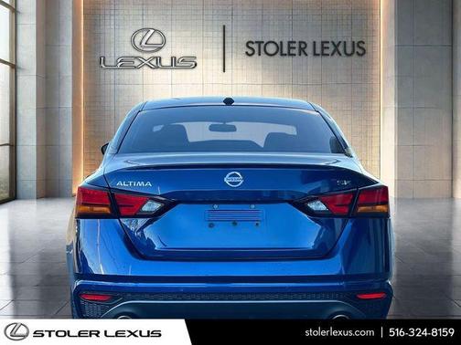 2021 Nissan Altima SR FWD