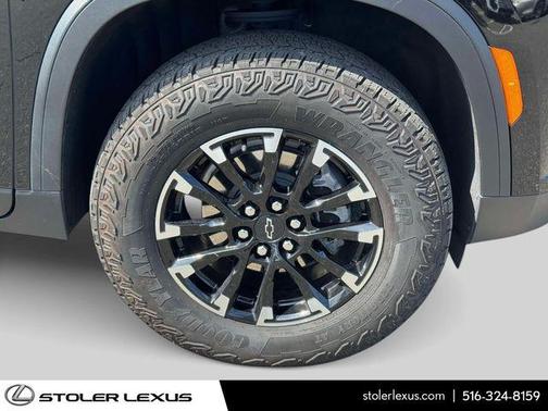 Mosaic Black Metallic 2025 Chevrolet Traverse AWD Z71