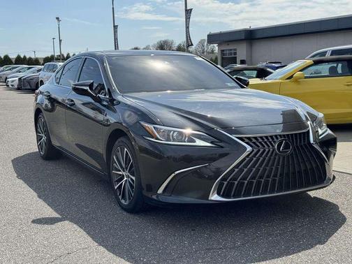 Caviar 2024 Lexus ES 300h Base