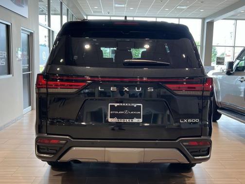 2025 Lexus LX 600 Luxury