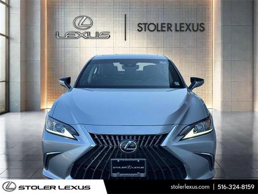2023 Lexus ES 300h Base