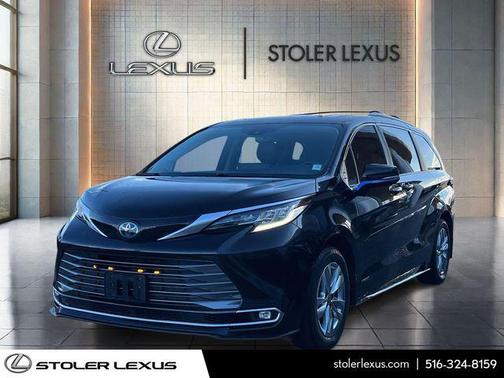 2021 Toyota Sienna Limited 7-Passenger