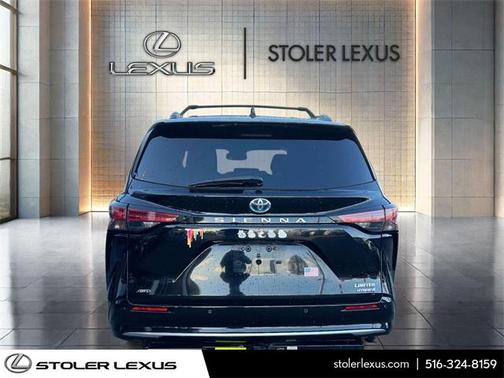 2021 Toyota Sienna Limited 7-Passenger