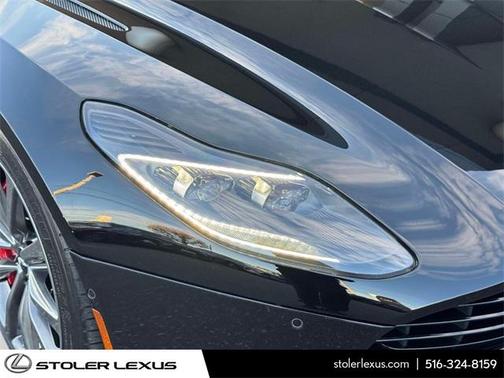 2018 Aston Martin DB11 Base