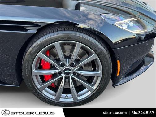 2018 Aston Martin DB11 Base