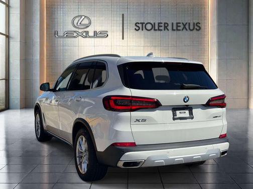 Alpine White 2021 BMW X5 xDrive40i