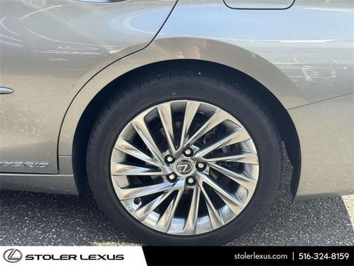 2021 Lexus ES 300h Luxury