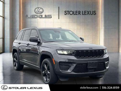 2022 Jeep Grand Cherokee Altitude