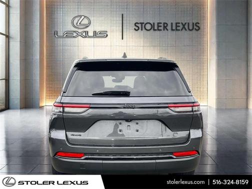 2022 Jeep Grand Cherokee Altitude