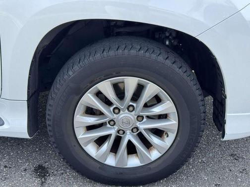 2017 Lexus GX 460 Base