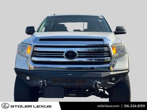 Super White 2017 Toyota Tundra SR5