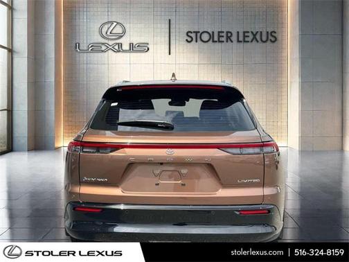 2025 Toyota Crown Signia XLE