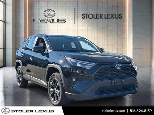 2022 Toyota RAV4 Hybrid XLE Premium