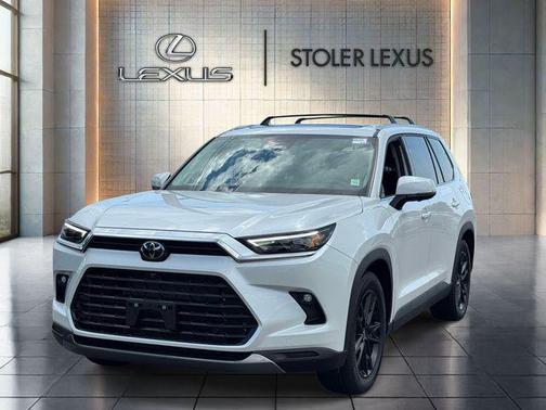 Pearl 2026 Toyota Grand Highlander Platinum