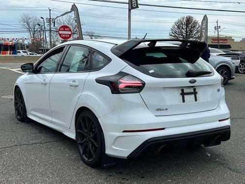 Frozen White 2017 Ford Focus RS Base