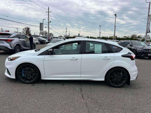 Frozen White 2017 Ford Focus RS Base