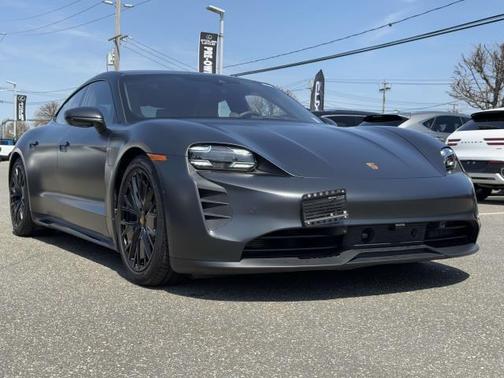2023 Porsche Taycan GTS