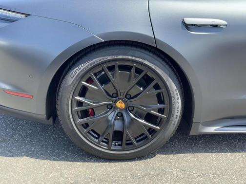 2023 Porsche Taycan GTS