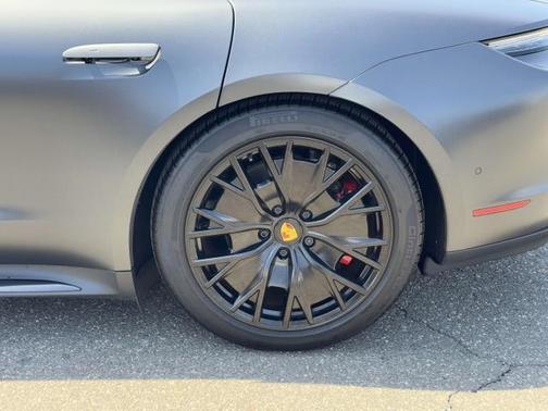2023 Porsche Taycan GTS