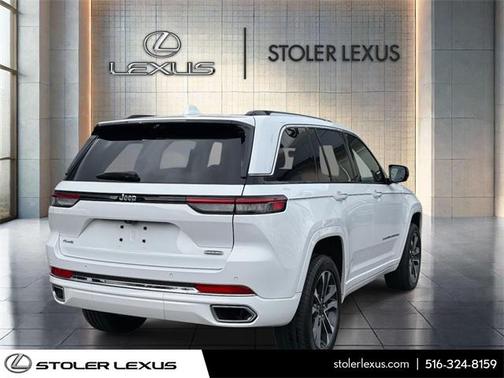 2022 Jeep Grand Cherokee Overland