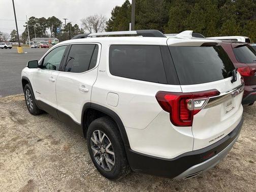 2022 GMC Acadia SLT