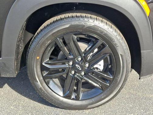 Black 2026 Chevrolet Trailblazer LT