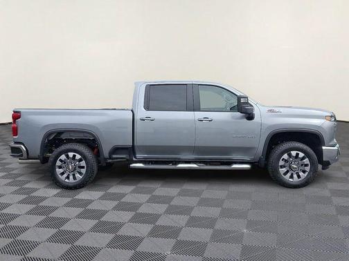 Sterling Gray Metallic 2026 Chevrolet Silverado 3500 LT