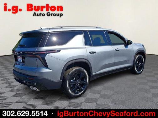 Sterling Gray Metallic 2027 Chevrolet Traverse LT