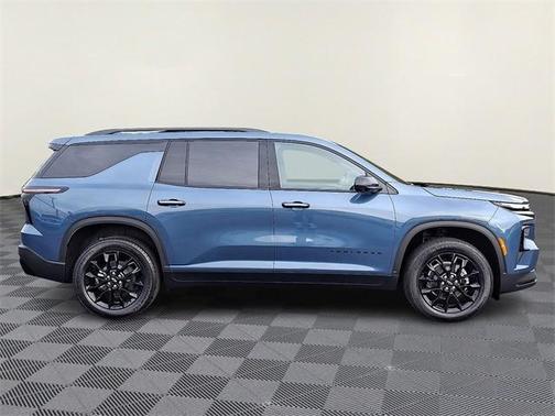 Lakeshore Blue 2026 Chevrolet Traverse LT