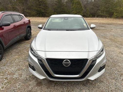 2020 Nissan Altima 2.5 SV