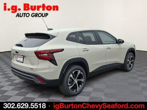 White 2026 Chevrolet Trax 1RS