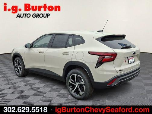 White 2026 Chevrolet Trax 1RS