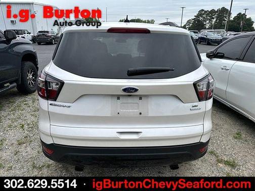 White Platinum Clearcoat Metallic 2017 Ford Escape SE