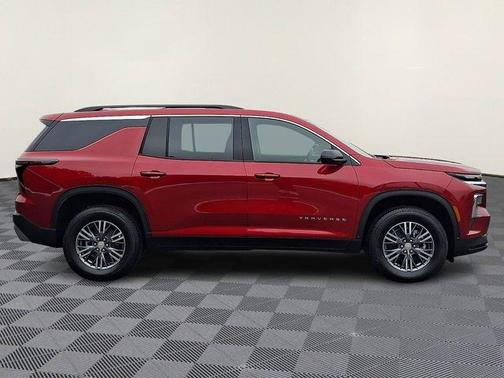 Radiant Red 2026 Chevrolet Traverse LT