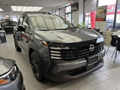 2026 Nissan Kicks SR