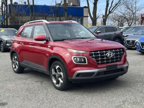 2022 Hyundai VENUE Limited