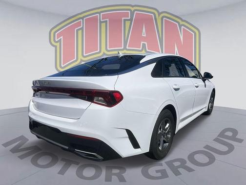 2022 Kia K5 LXS