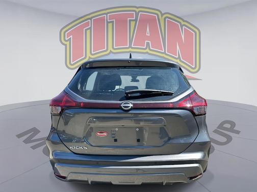 2023 Nissan Kicks S
