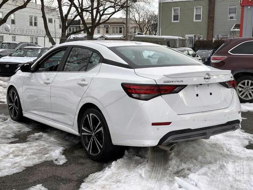 2022 Nissan Sentra SR