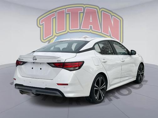 2022 Nissan Sentra SR