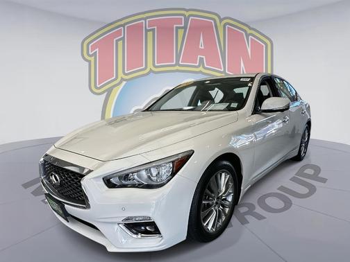 2024 INFINITI Q50 LUXE