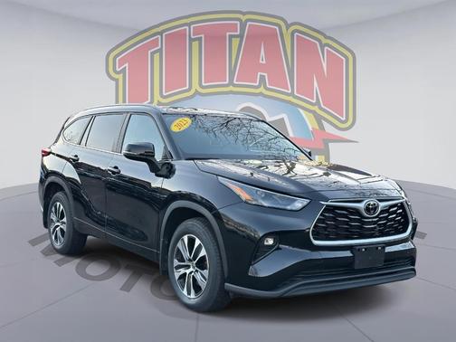 2023 Toyota Highlander XLE