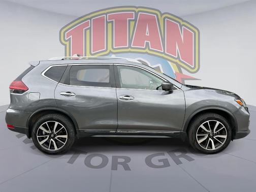 Gun Metallic 2019 Nissan Rogue SL