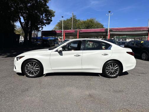 2024 INFINITI Q50 LUXE