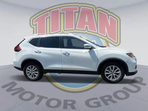 2020 Nissan Rogue SV