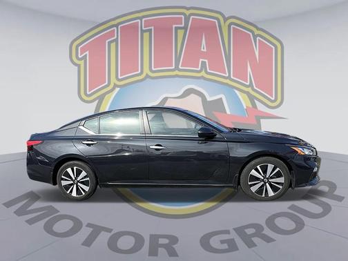 2022 Nissan Altima 2.5 SV