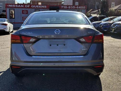 2021 Nissan Altima 2.5 SV