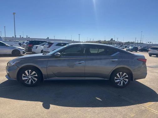 2020 Nissan Altima S FWD