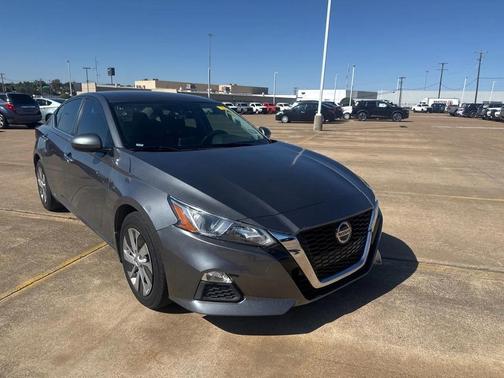 2020 Nissan Altima S FWD